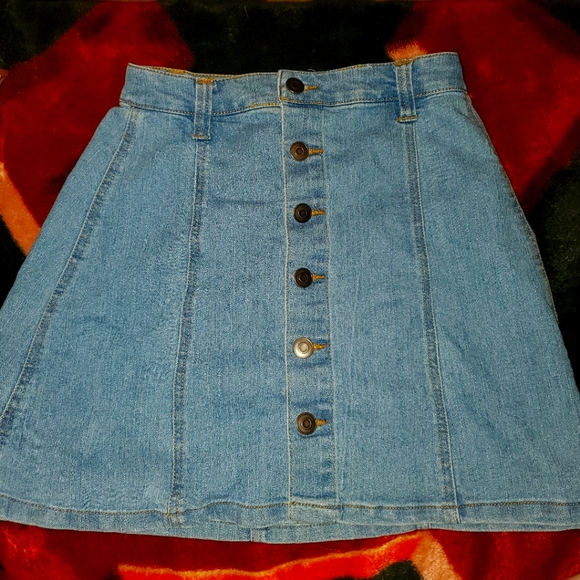 Jean skirt - Picture 1 of 1